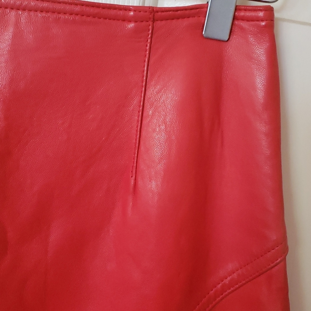 Vintage 80s Lanna Red Leather Pencil Skirt High Waisted Asymmetric Size 10 Small - Picture 5 of 14
